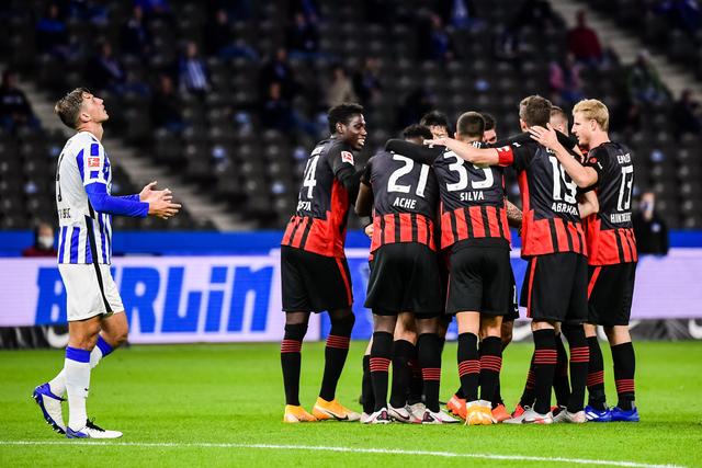 犹豫！张镇麟10中2仅得4分 正负值-13全队最低